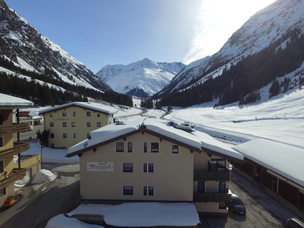 Bed and Breakfast Haus Margret à Sankt Leonhard im Pitztal Extérieur photo