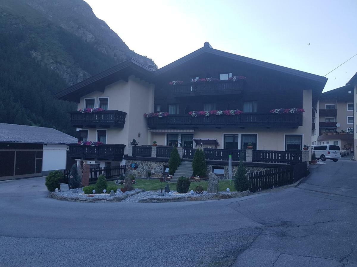 Bed and Breakfast Haus Margret à Sankt Leonhard im Pitztal Extérieur photo